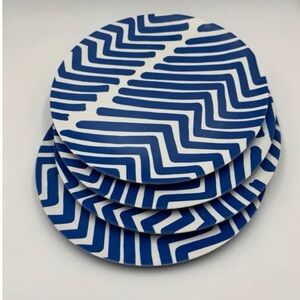 Marimekko Blue and White Zigzag Pattern Plates (4)